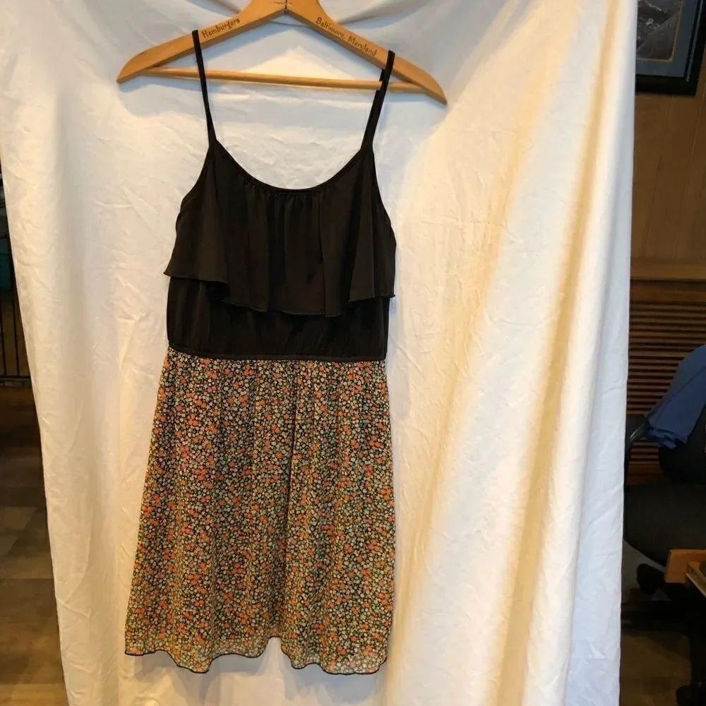 Sweet Storm Strappy Top Black/Floral Large
